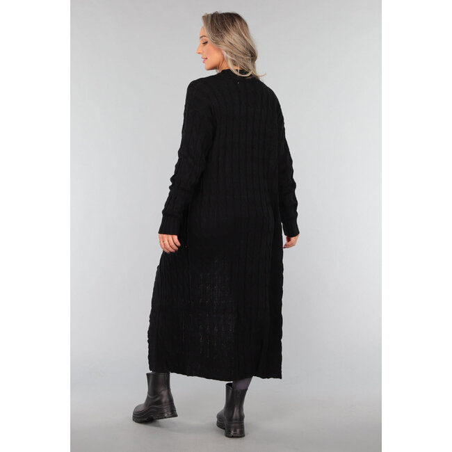 Schwarze Kappenstiefel mit grober Sohle