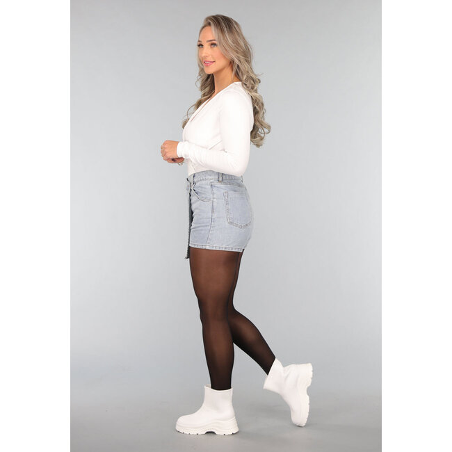 Weiße Regenstiefel mit dicker Sohle