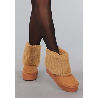 Kamelfarbene Kunstfell-Schneestiefel mit Revers