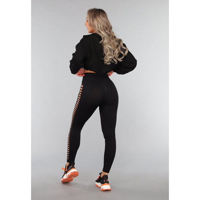 Schwarze Sport-Leggings mit offener Seite