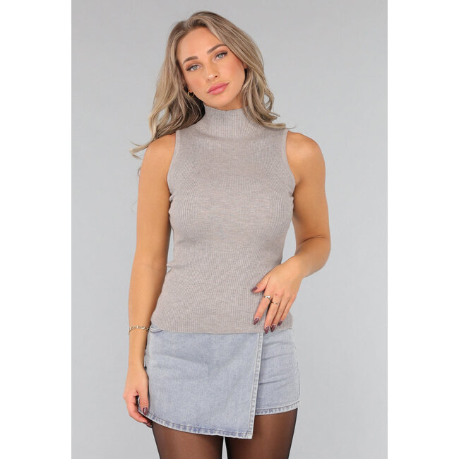 Graues geripptes Tanktop mit Farbe