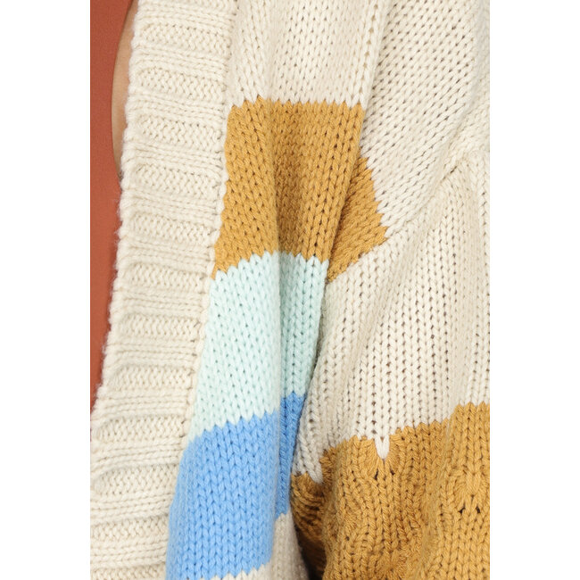 Gestrickte mehrfarbige Strickjacke Strickjacke