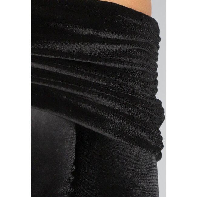 Schwarzes schulterfreies Top aus Samt