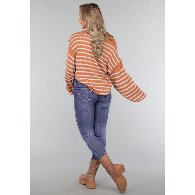 Gestreifter Pullover in Camel