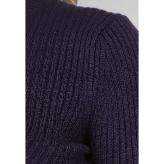 Marineblauer Rippenpullover mit weiten Ärmeln