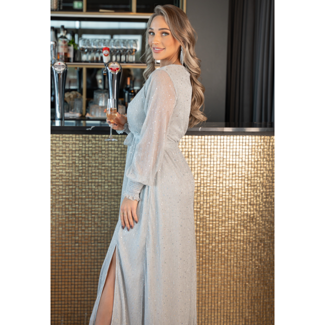 Graues langes Glitzerkleid mit Taillenband