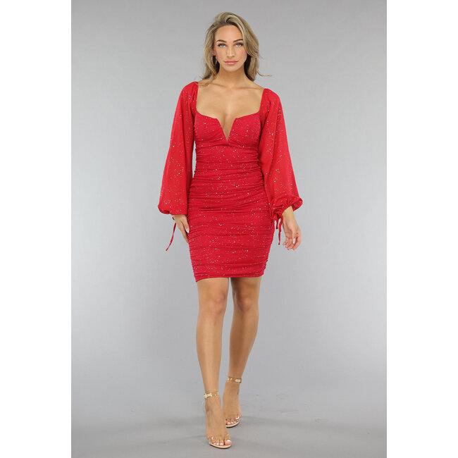 Rotes Glitzerkleid aus Mesh mit Puffärmeln