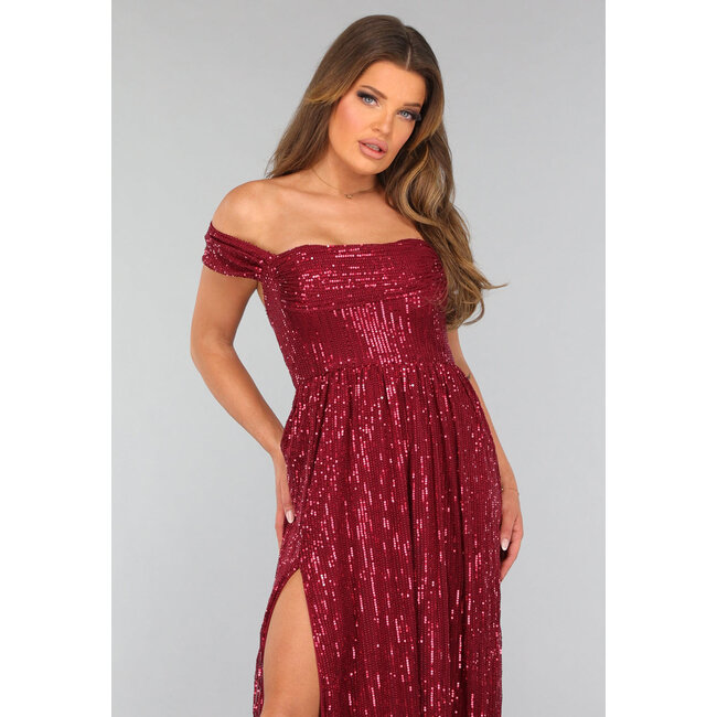 Bordeauxrotes Kleid mit Schulterbesatz