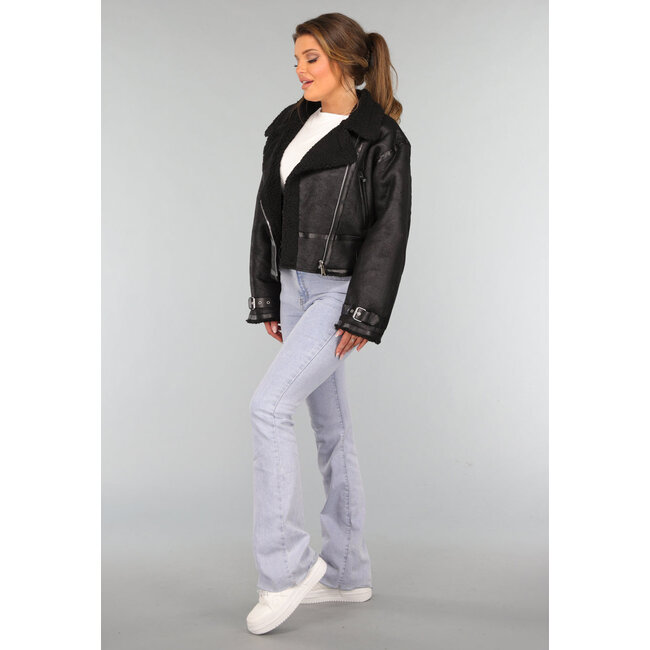 Schwarze Teddyjacke mit Teddykragen