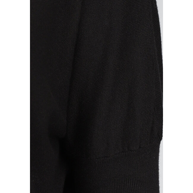 Schwarzes Twinset mit taillierter Hose