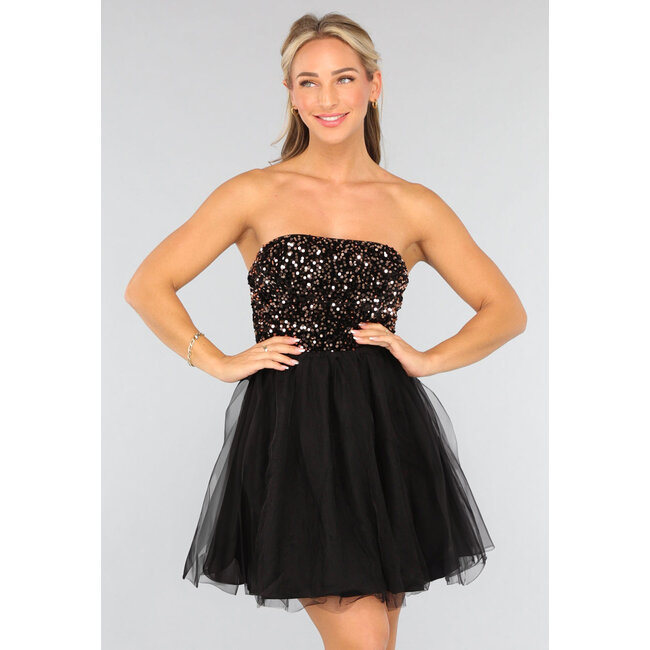 Schwarzes trägerloses Tüllkleid mit Pailletten