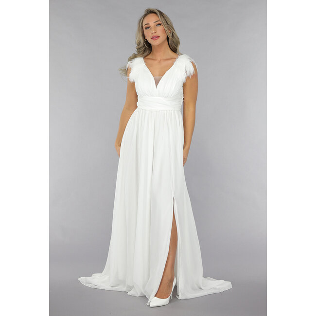Langes weißes Chiffonkleid mit Federdetails