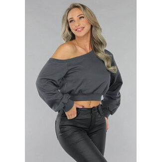 Anthrazitfarbener Pullover mit einer Schulter