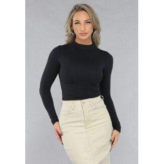 Schwarzes Cropped Top mit hohem Ausschnitt