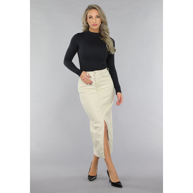 Schwarzes Cropped Top mit hohem Ausschnitt