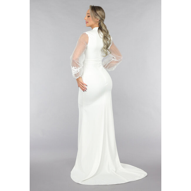 Tailliertes Brautkleid mit Chiffon-Ärmeln