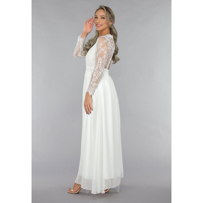 Weißes Brautkleid mit offenem Rücken