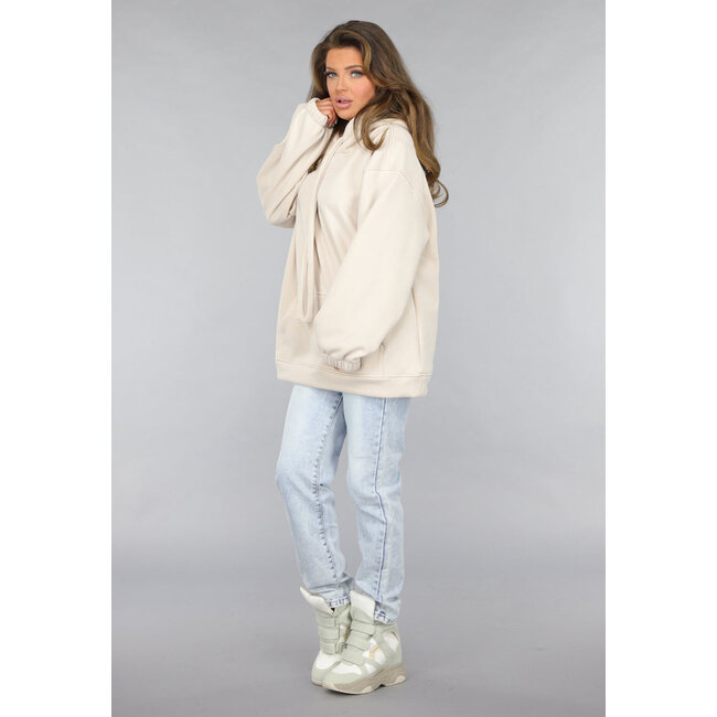 Beigefarbener Pullover mit Kapuze in Übergröße