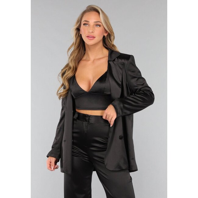Schwarzer Satin-Blazer in Übergröße
