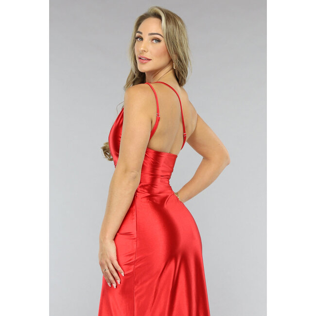 Rotes Satin Abendkleid mit einer Schulter