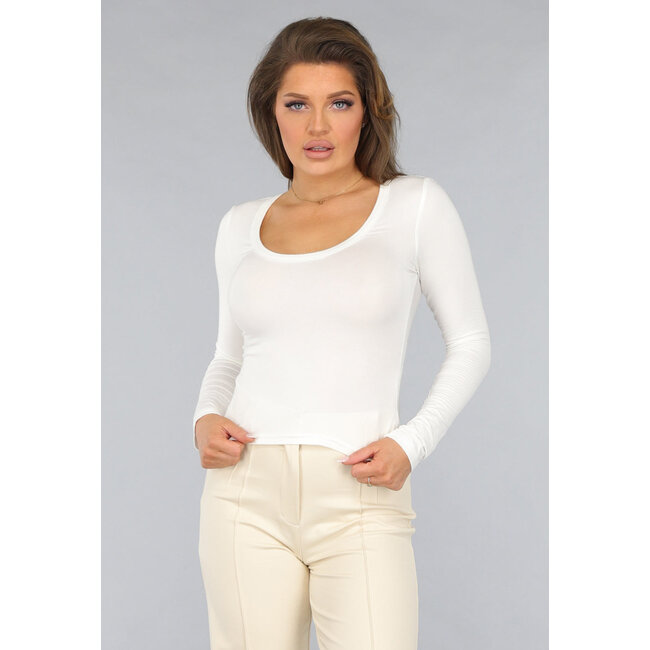 Weißes Stretch-Top mit weitem Ausschnitt