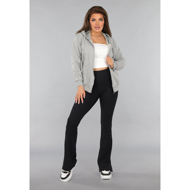 Graue Strickjacke mit weichem Innenfutter
