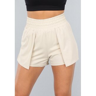 Beige Sportshorts mit Innenshorts
