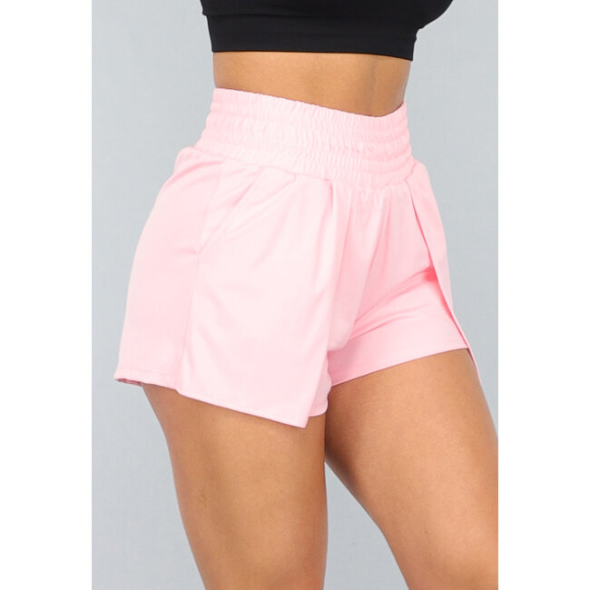 Rosa Sportshorts mit elastischem Bund