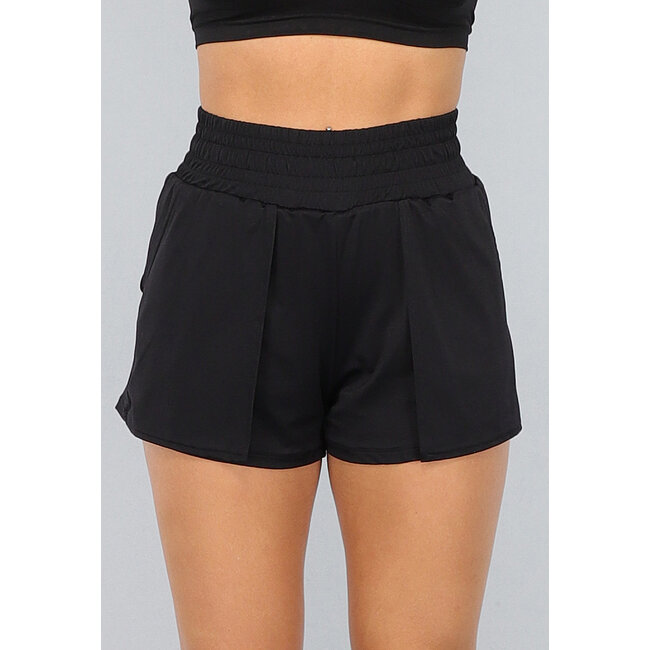 Kurze schwarze Sportshorts