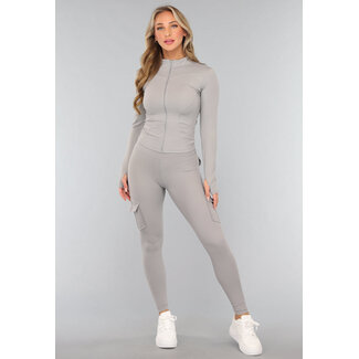 Graues Langarm-Fitness-Set mit Daumenlöchern