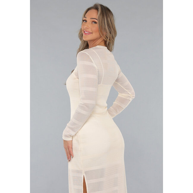 Beigefarbenes strukturiertes Kleid mit Unterkleid