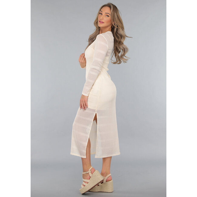 Beigefarbenes strukturiertes Kleid mit Unterkleid