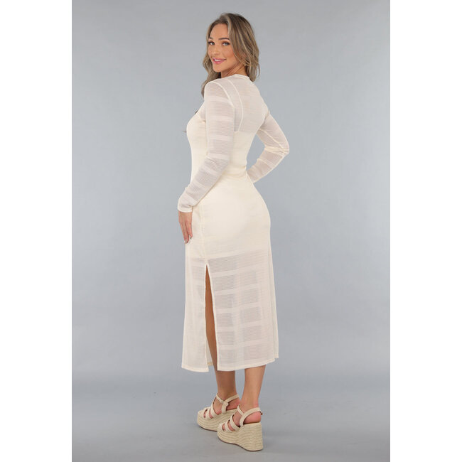 Beigefarbenes strukturiertes Kleid mit Unterkleid