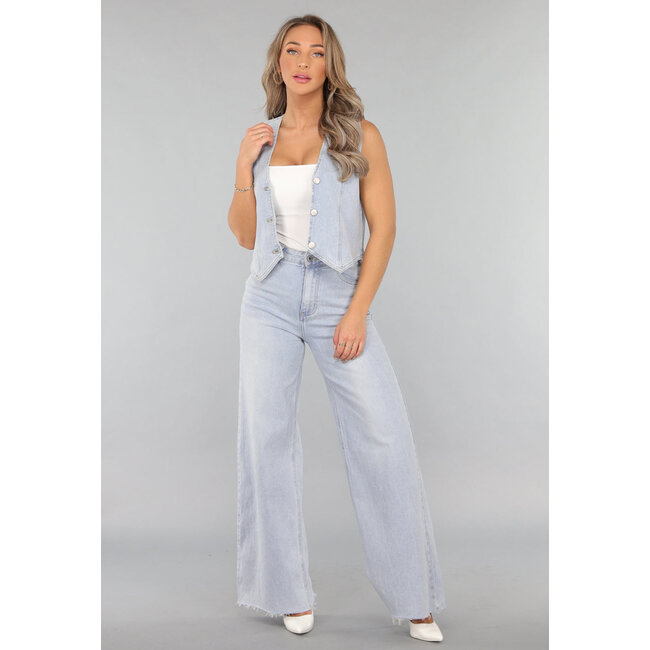 Hellblaue High Rise Jeans mit weitem Bein