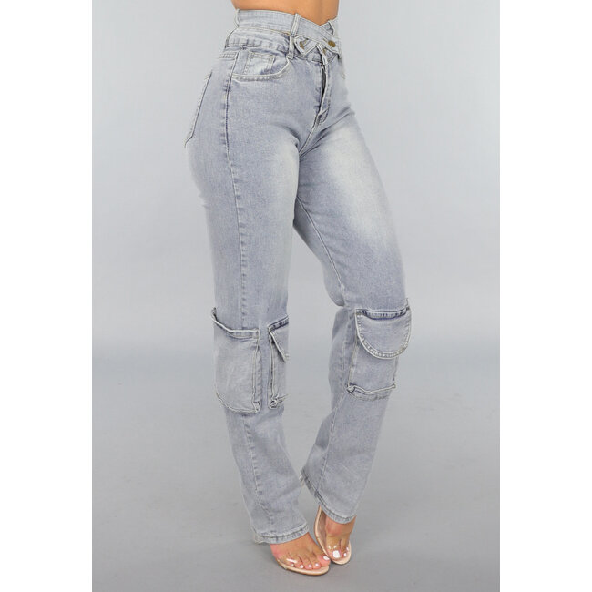 Große blaue Denim-Cargo-Jeans mit Schlupftaille