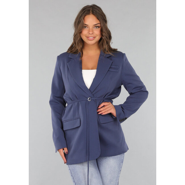 Marineblauer Oversized-Blazer mit Taillenband