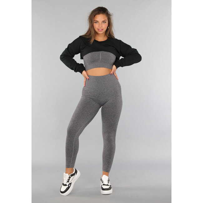 Kurzer Pullover mit Overslag-Modell in Schwarz