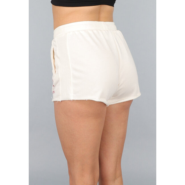 Ecru Jogger Short mit rotem Text