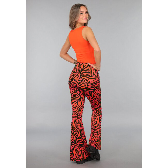 Orangefarbenes Top mit quadratischem Ausschnitt