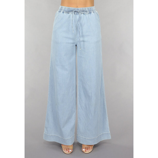 Weit geschnittene Jogger-Jeans mit elastischem Bund