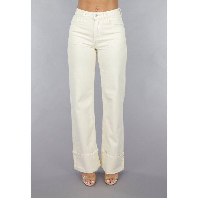 Beige Jeans mit geradem Bein und verkürzten Beinen