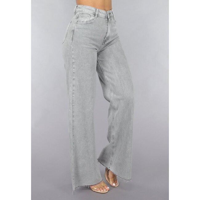 Graue Jeans mit weitem Bein und hoher Taille