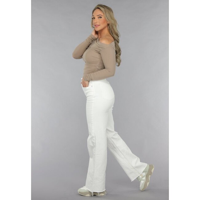 Weiße Jeans mit hoher Taille und geradem Bein