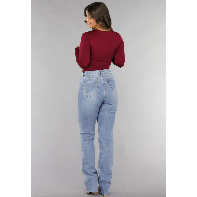 Burgunderroter Bodysuit mit Twist-Detail