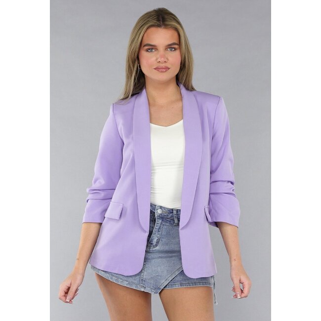 Fliederfarbener taillierter Blazer mit plissierten Ärmeln