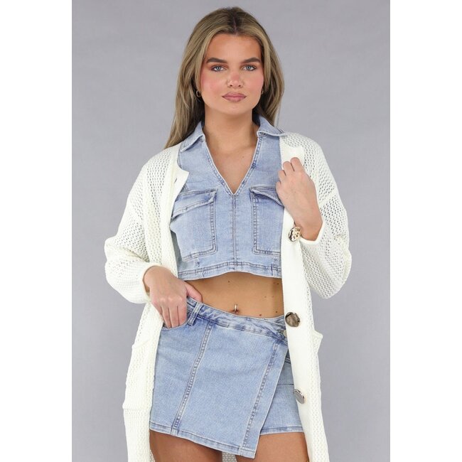 Lange Ecru-Strickjacke in Übergröße mit Strickoptik