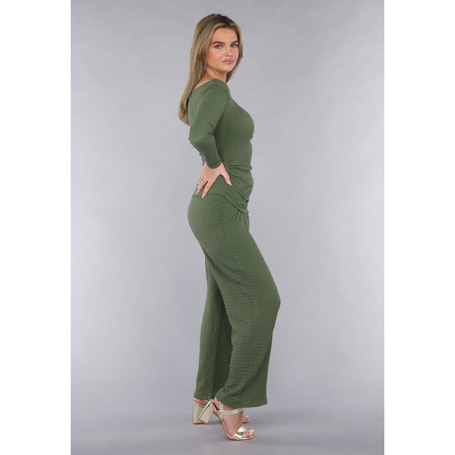 Khaki Twin Set aus gesmoktem Stoff