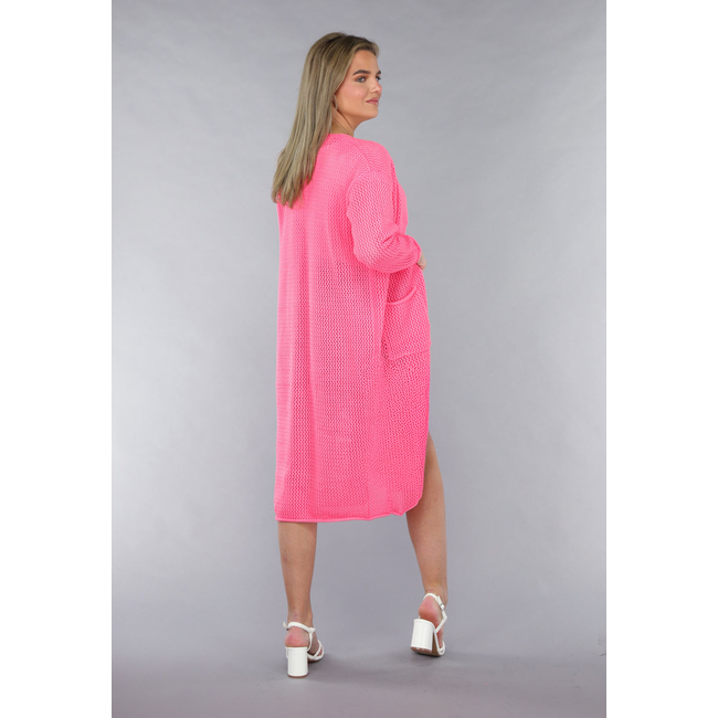 Lange rosa Strickjacke mit Statement-Knöpfen