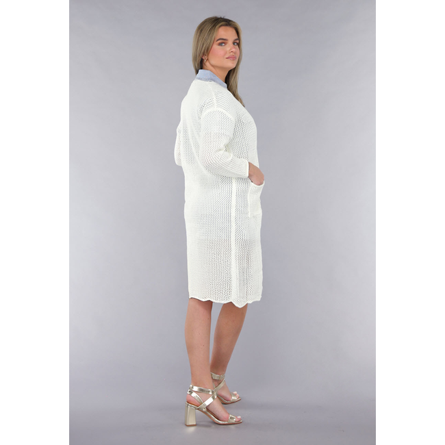 Lange Ecru-Strickjacke in Übergröße mit Strickoptik