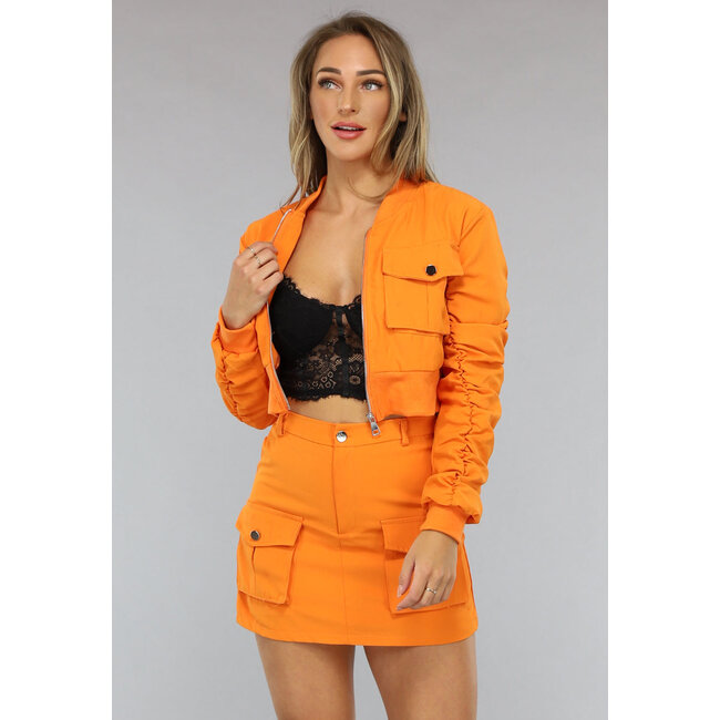 Orangefarbenes 2-teiliges Set mit Cargo-Taschen
